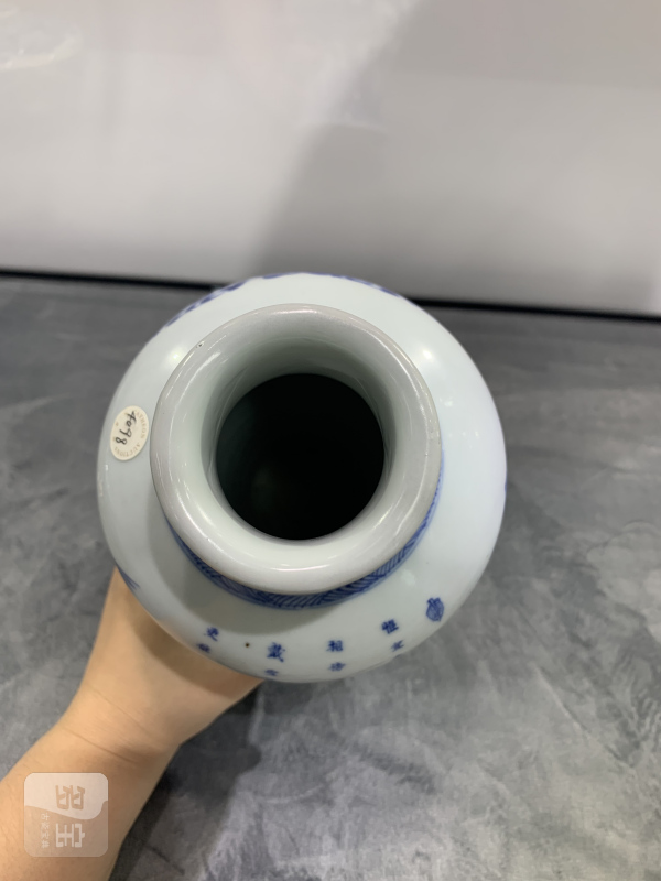清康熙青花鹤鹿同春诗文梅瓶 - 图6